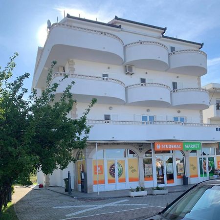 Apartments Nevistic Podstrana Ngoại thất bức ảnh